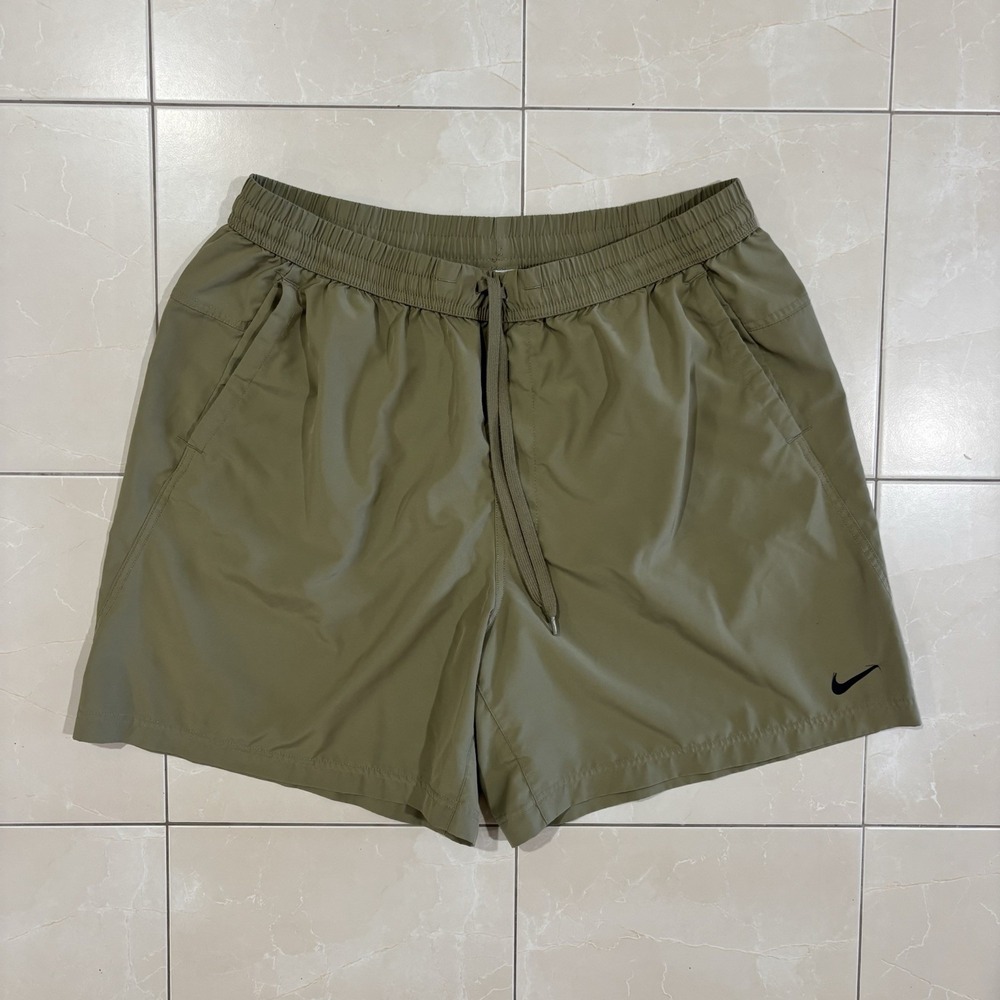 Nike Mens Dri-FIT Lightweight Training Shorts DV9857-276 Neutral Olive Size XL